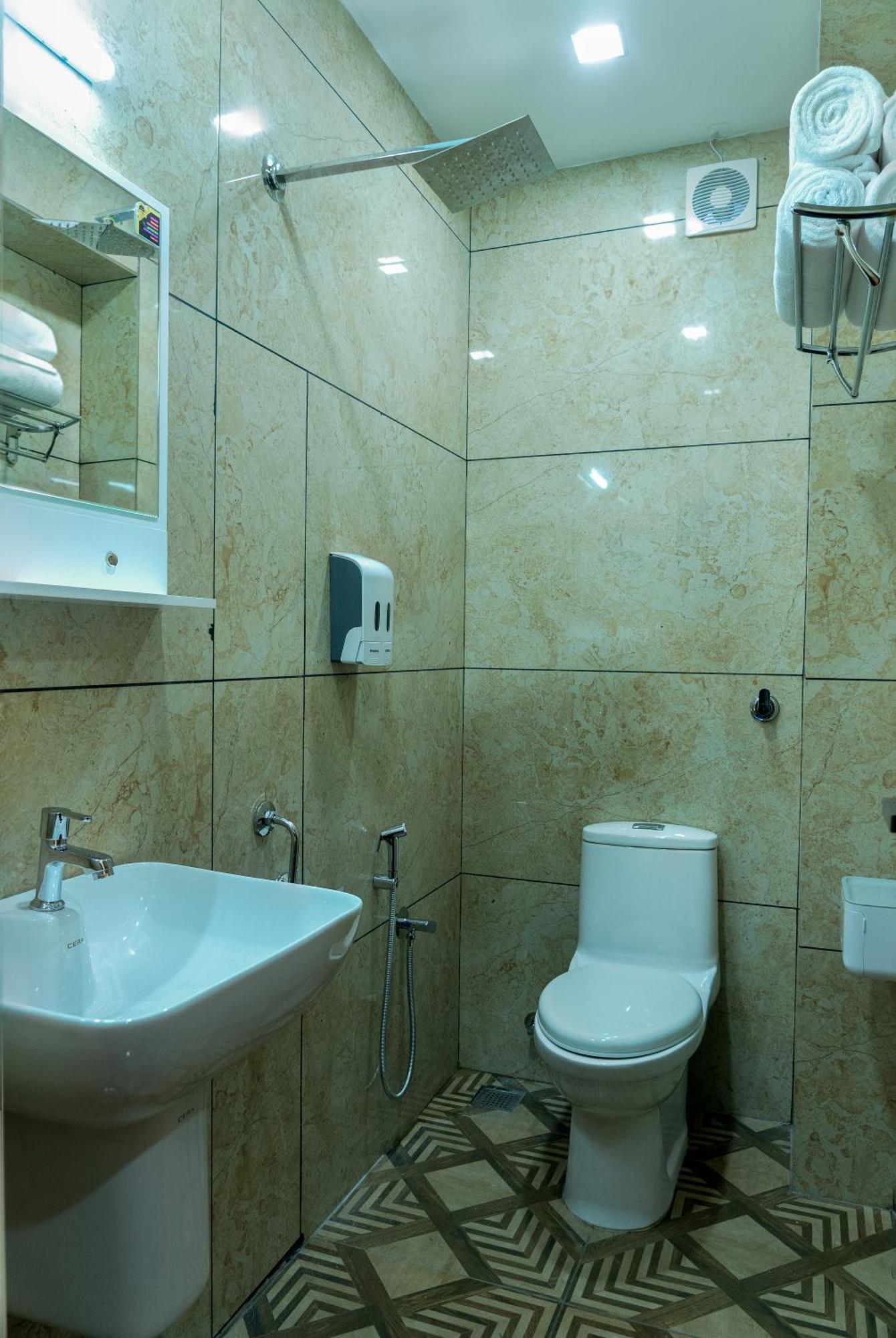 Fly View Airport Residency Hotel Nedumbassery Exterior photo